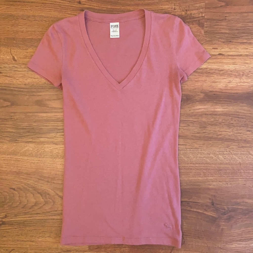 PINK fitted v-neck shirt size XS